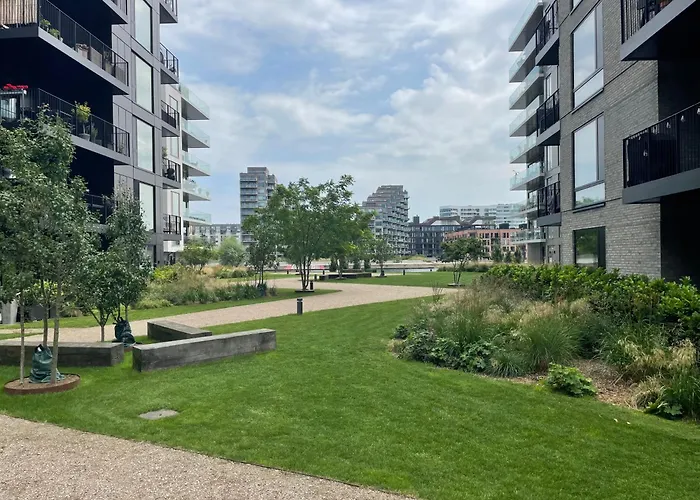 Luksuslejlighed Pa 7 Sal Med Elevator, Vestvendt Altan Og Udsigt Over Havn Og By