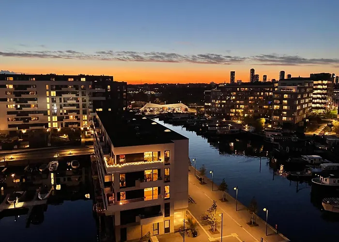 Luksuslejlighed Pa 7 Sal Med Elevator, Vestvendt Altan Og Udsigt Over Havn Og By